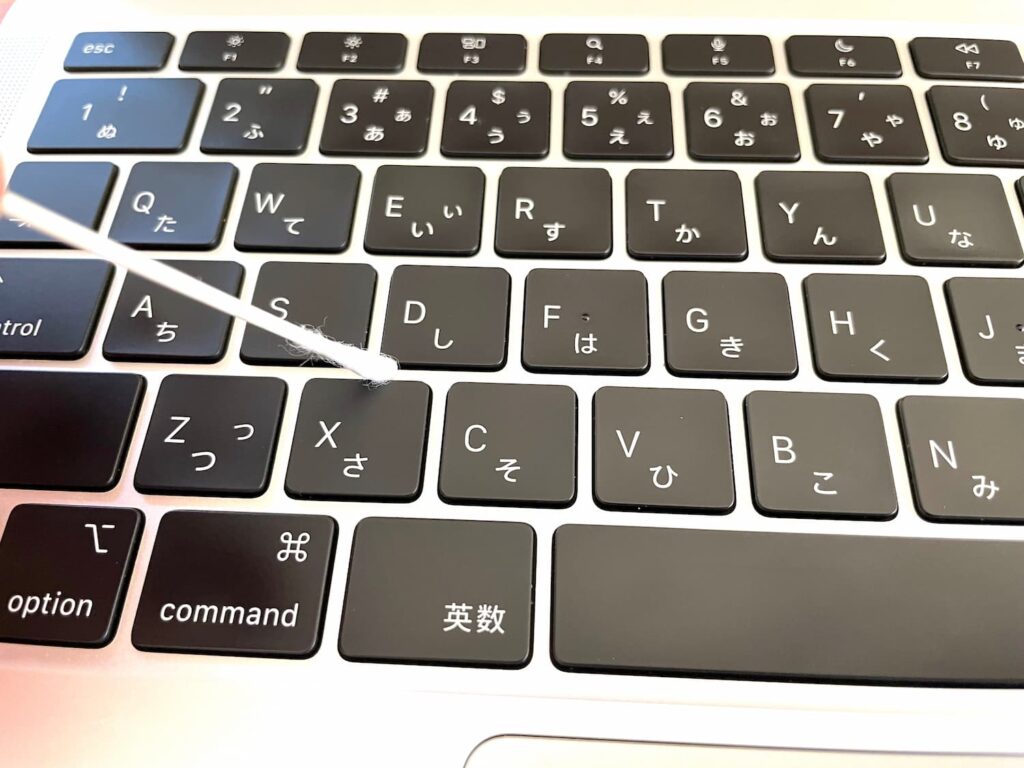 macbook Air キーボードの掃除